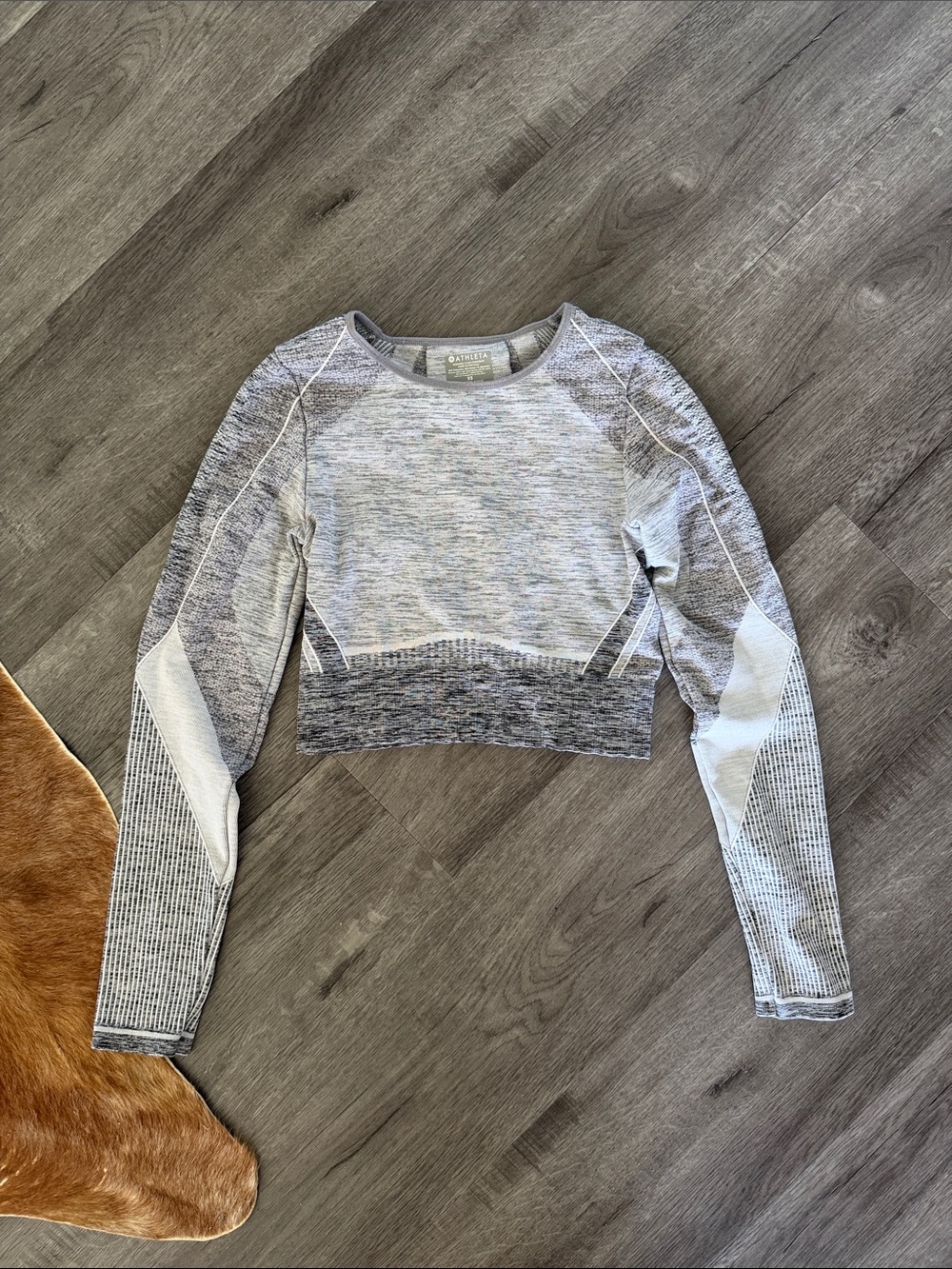 Athleta Heather Gray Seamless Cropped Long-Sleeve Top
